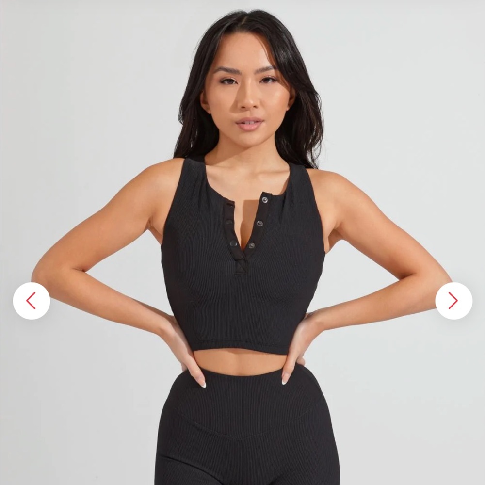 Buffbunny Henley xs